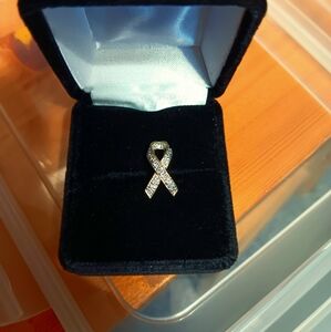 10k Yellow Gold Ribbon Pendent